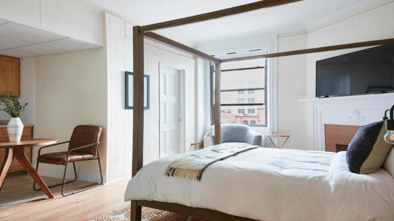Charming Downtown Crossing Suites By Sonder Everett Extérieur photo